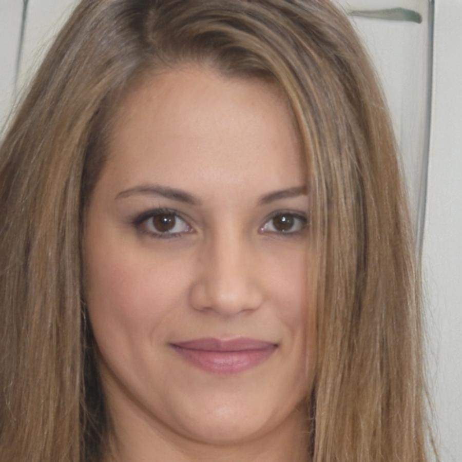 Instructor Petra Lindqvist reviewing financial goals with program group